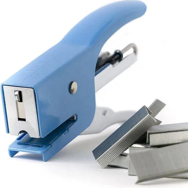 China No.10 Plier Stapler in stock